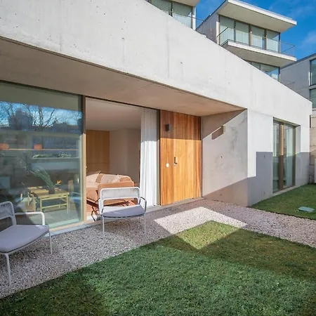 The Vermillion - Private Garden With Pool Access