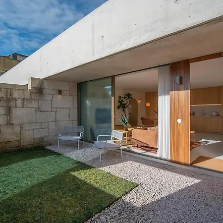 The Vermillion - Private Garden With Pool Access *