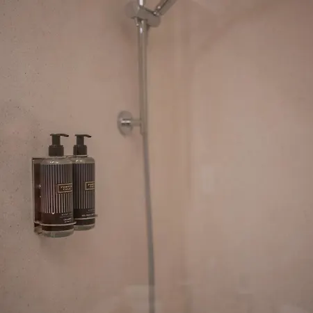 Appartement The Vermillion - Private Garden With Pool Access *